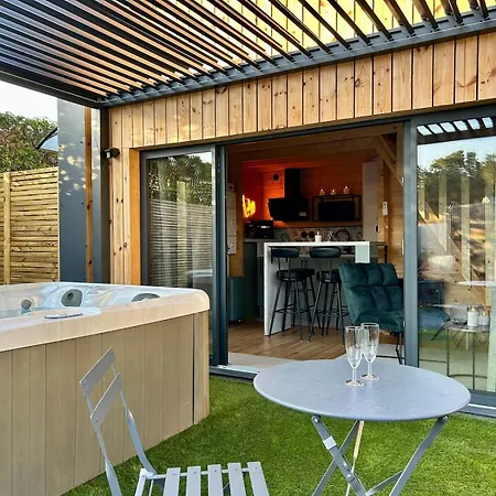 Cosy Lodgy Chalet *